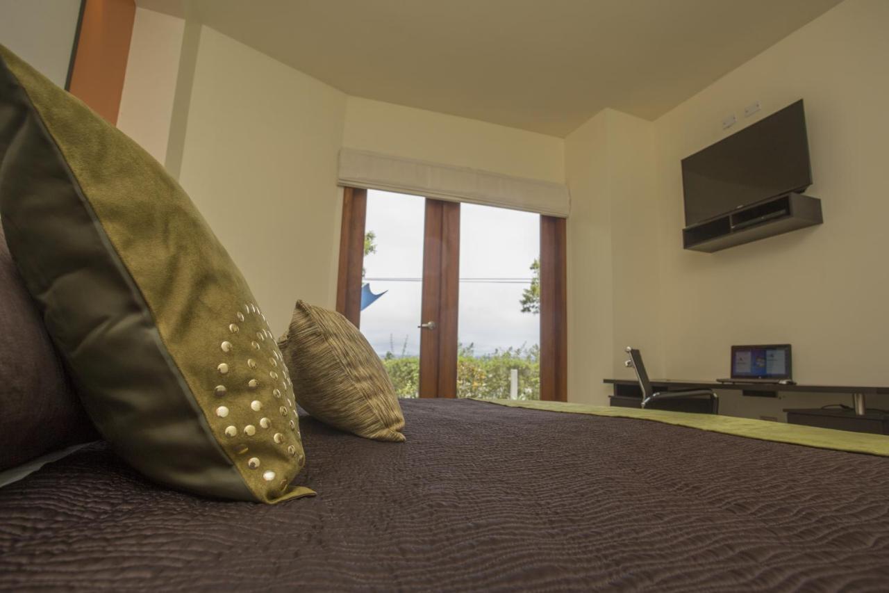 Hotel La Laguna Galapagos Puerto Villamil Oda fotoğraf