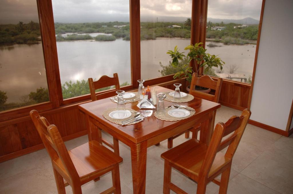 Hotel La Laguna Galapagos Puerto Villamil Dış mekan fotoğraf