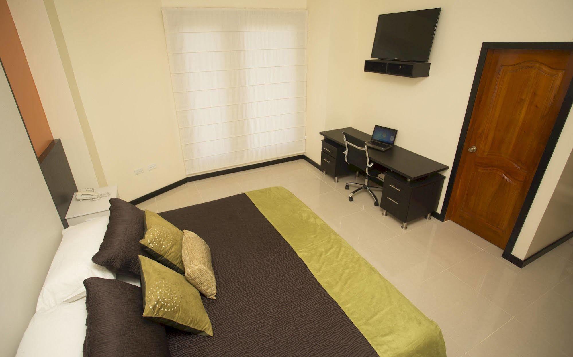 Hotel La Laguna Galapagos Puerto Villamil Dış mekan fotoğraf